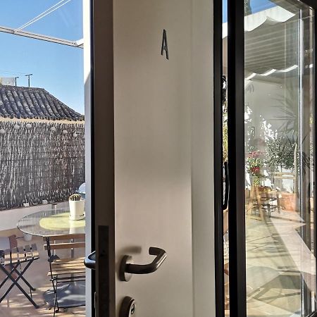 White Room Alameda Seville Exterior photo